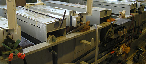 Air volume control for galvanizing baths